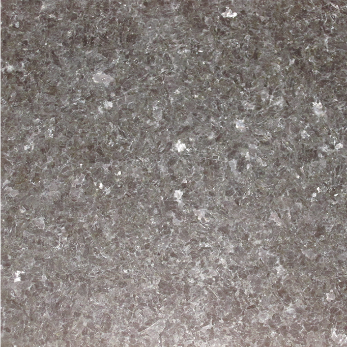 det-monumental-black-02